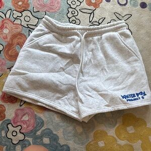 Women's Gray white fox sweatShorts size small